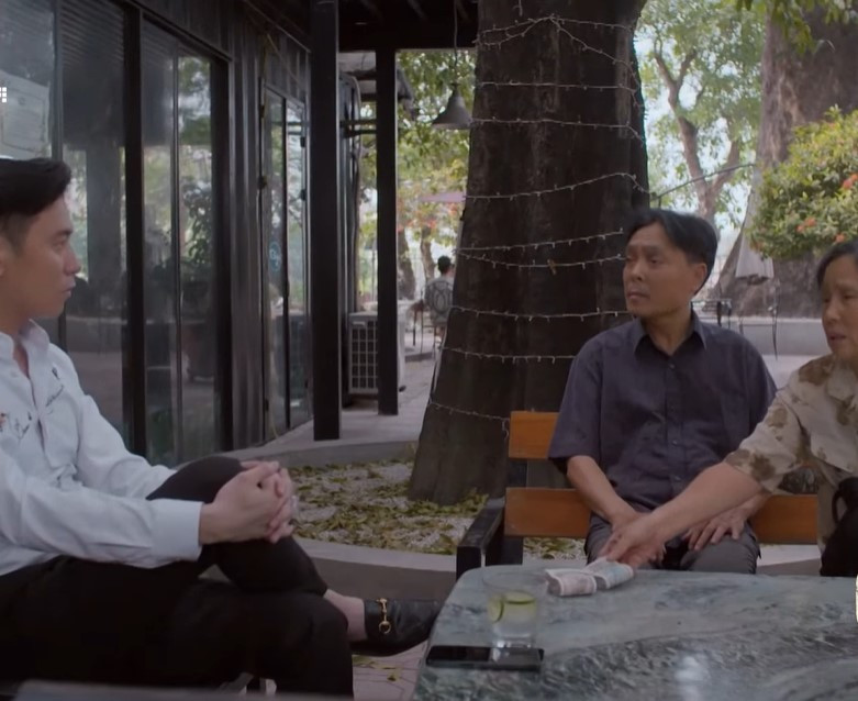 Cuộc đời vẫn đẹp sao tập 40: Luyến đi mua thuốc tránh thai-5