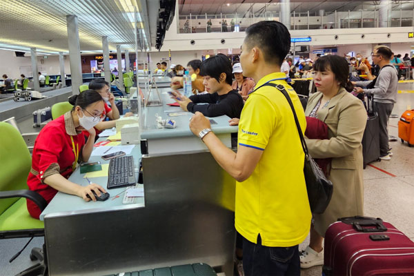 Giá vé máy bay đang rẻ nhất trong 6 năm-2