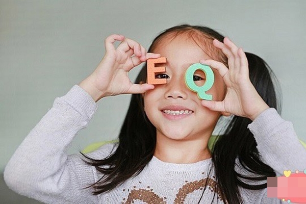 Bức ảnh 2 đứa trẻ lúc 2h sáng: Cha mẹ vô trách nhiệm, ảnh hưởng xấu tới con-2