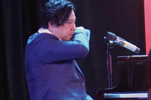 Thanh Bùi sau gần 10 năm tạm dừng âm nhạc: Là giám đốc trường học kiêm tài xế cho con-3