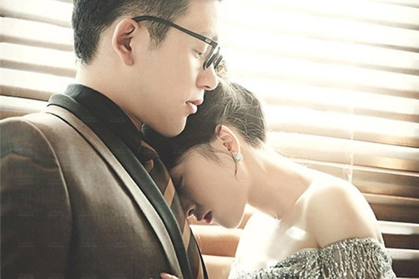 Tháng nào chồng cũng đưa 35 triệu&nbsp;thoải mái tiêu xài, vào nhà hàng gọi tôm hùm tôi sững người phát hiện sự thật-2