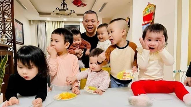 7 con ruột chào đời trong 5 năm, ông bố Hà Nội hé lộ chi phí sinh hoạt khủng, riêng tiền học phí đã 84 triệu/tháng-1
