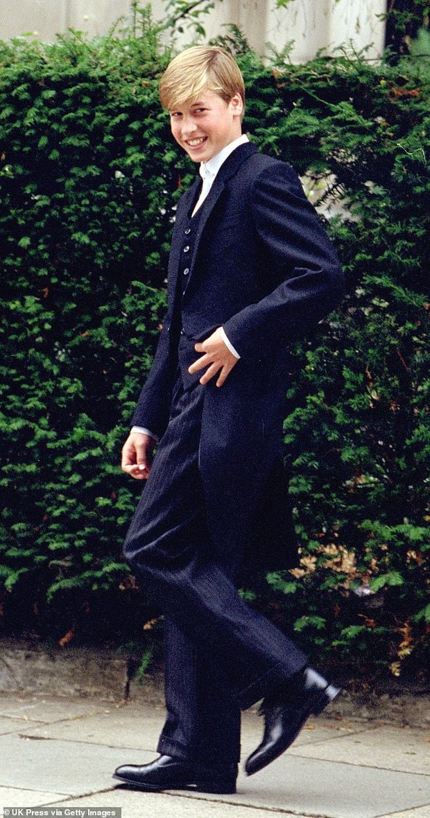 Những bức ảnh ít biết về thời đi học của Thân vương William-7