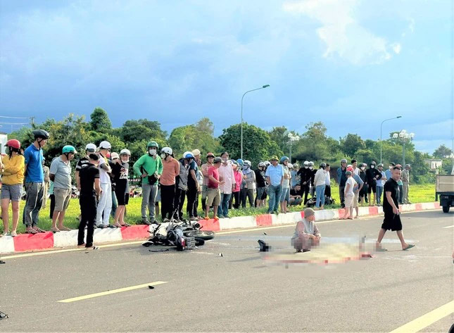 Vụ thanh niên 16 tuổi lái mô tô tông thai phụ tử vong: Ai giao xe?-1