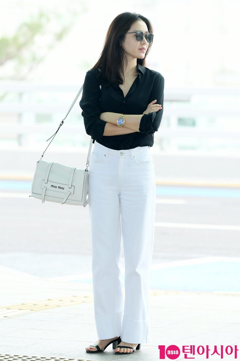 Thời trang sân bay tinh tế của Son Ye Jin-6