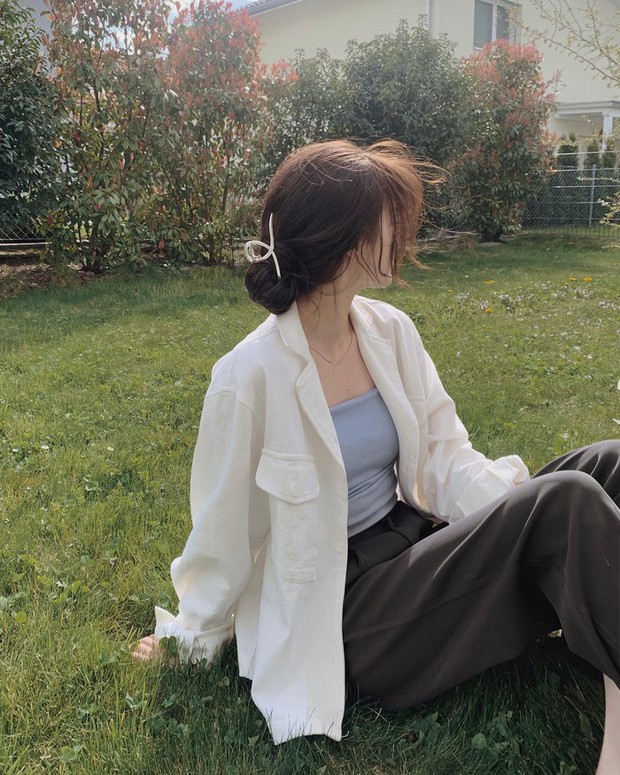 Gợi ý 10 kiểu trang phục nên diện khi để tóc kẹp càng cua-8