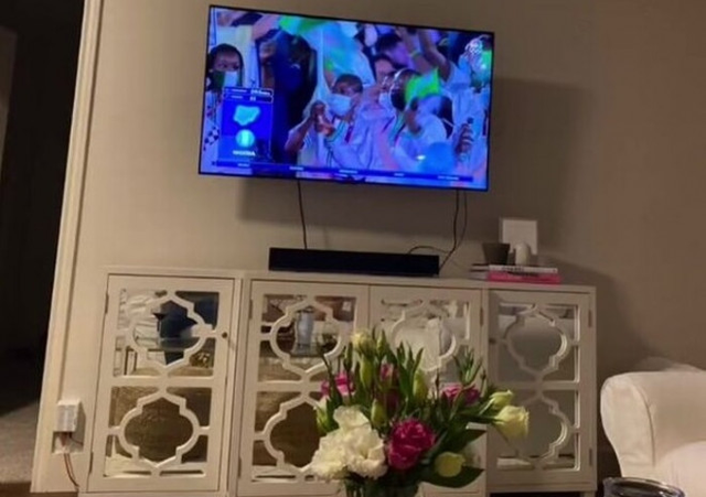 Gửi ảnh đang ở cùng mấy cậu bạn, chàng trai không ngờ bị vạch mặt ngoại tình ở một chi tiết khó tin-1