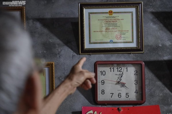 Cận cảnh lồng bàn đắt nhất Việt Nam, giá 30 triệu đồng/chiếc-14