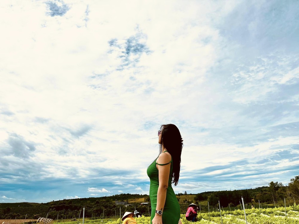 Hậu ly hôn Shark Bình, Đào Lan Hương lên núi mua 5ha đất lập làng Người yêu cũ, hé lộ dự định tương lai-2