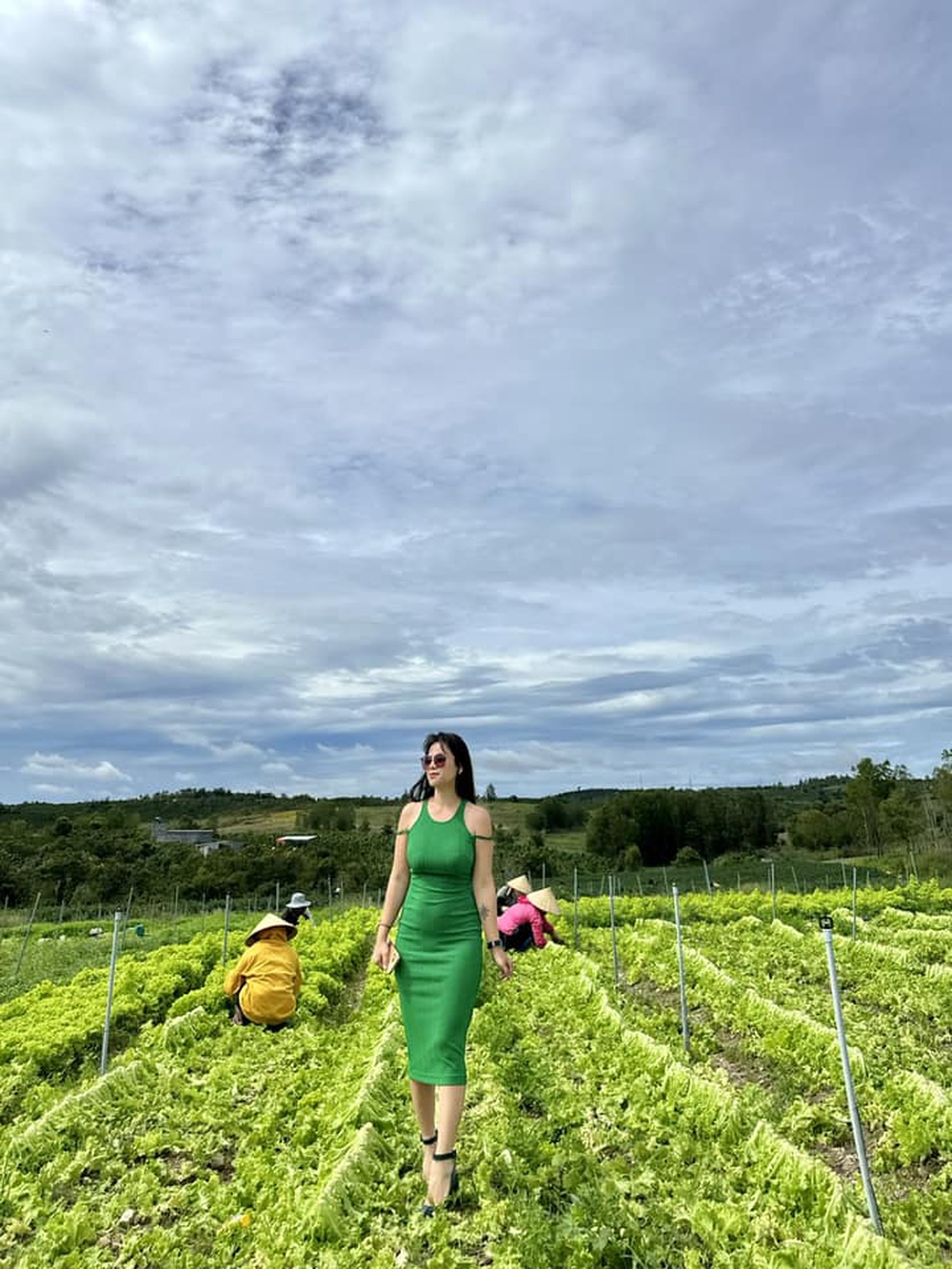 Hậu ly hôn Shark Bình, Đào Lan Hương lên núi mua 5ha đất lập làng Người yêu cũ, hé lộ dự định tương lai-3