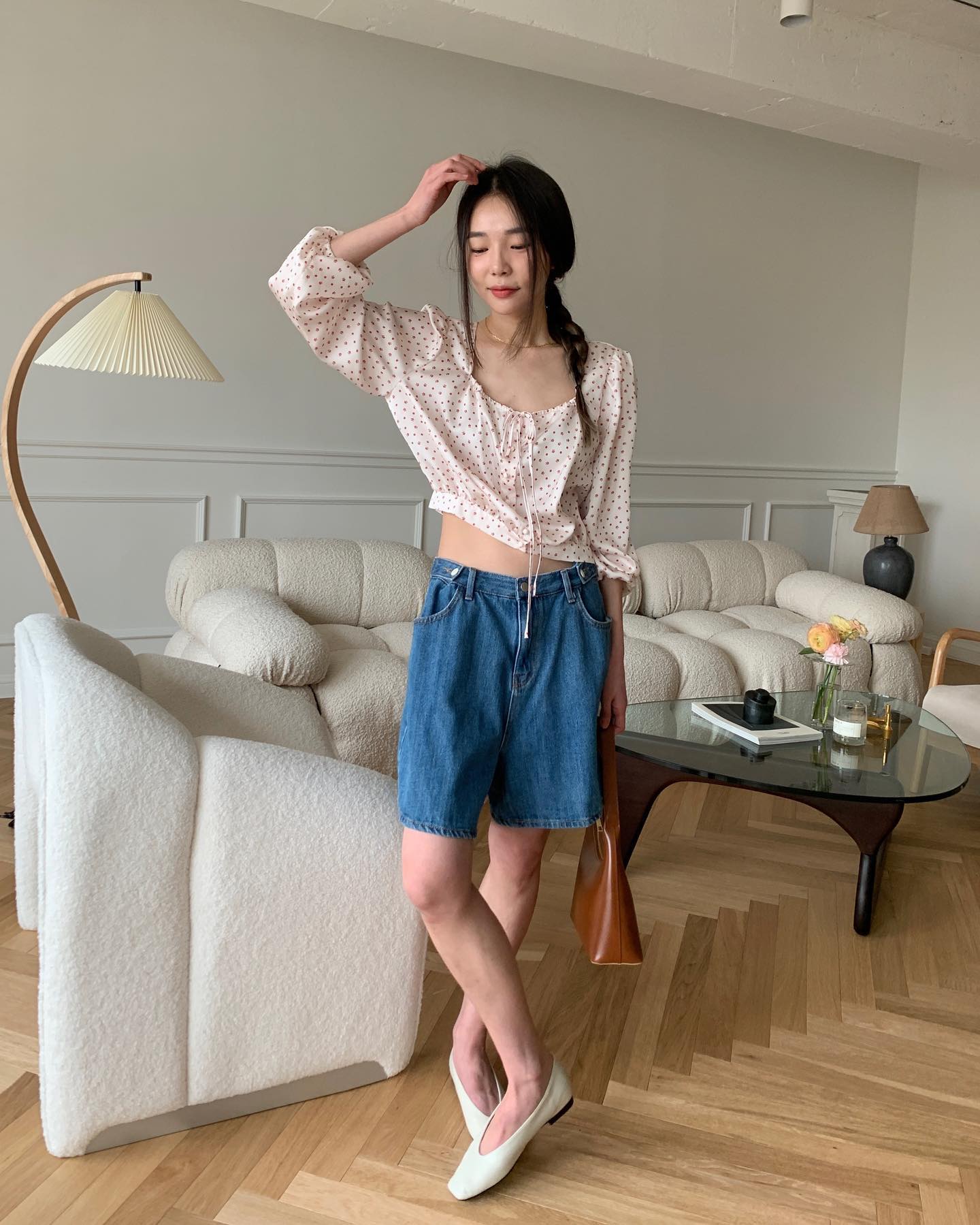 5 kiểu giày dép giúp trẻ hóa phong cách-2