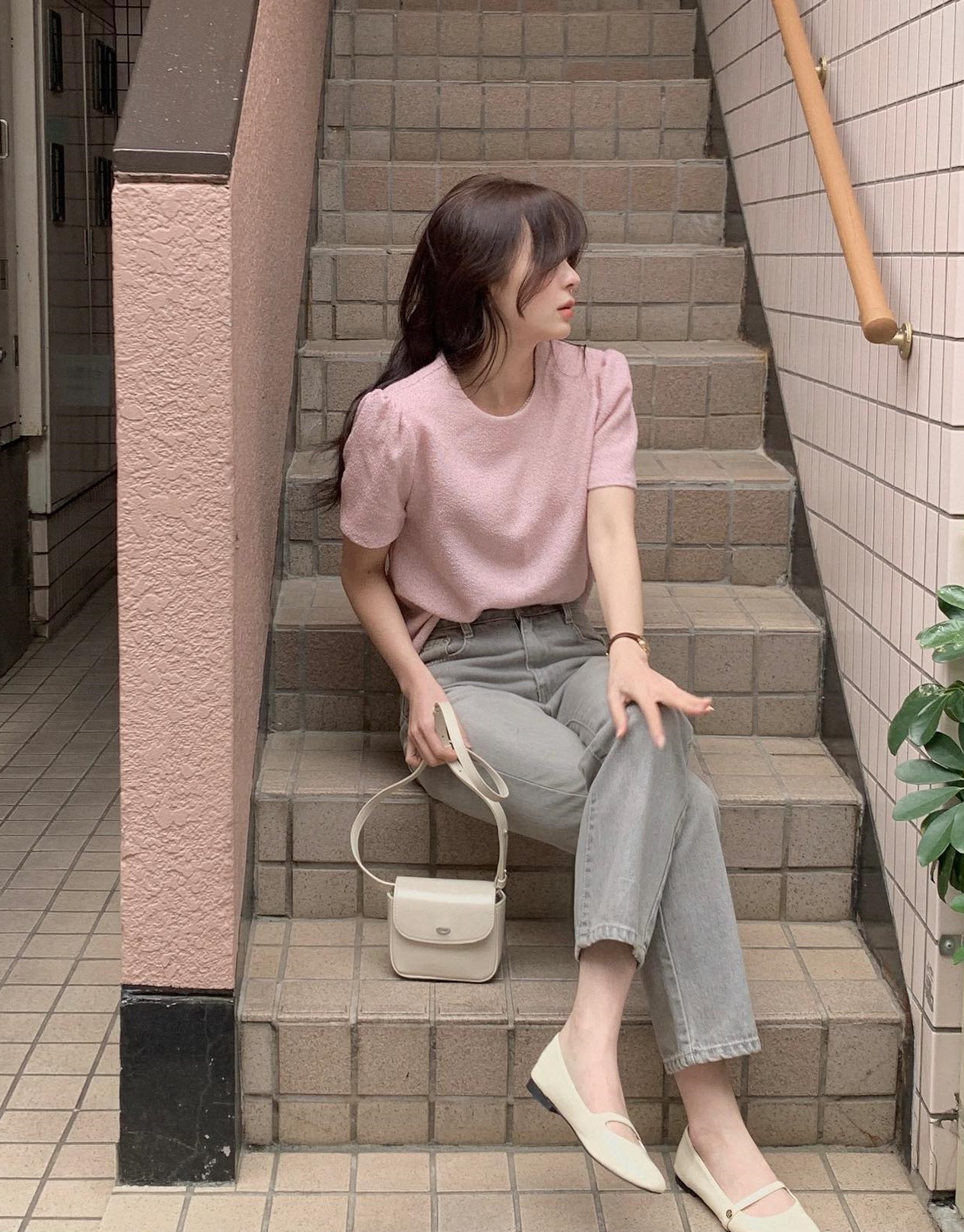 5 kiểu giày dép giúp trẻ hóa phong cách-6