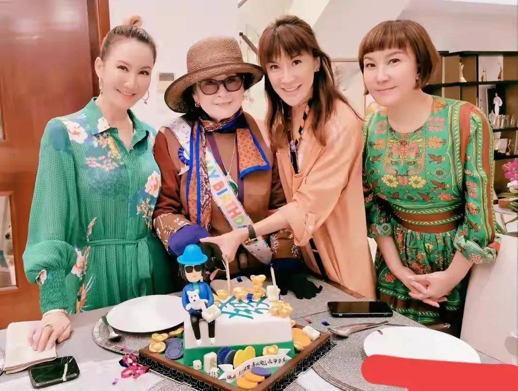 Không phải vết thương tự vẫn, đây mới là nguyên nhân thật sự khiến Coco Lee tử vong-2