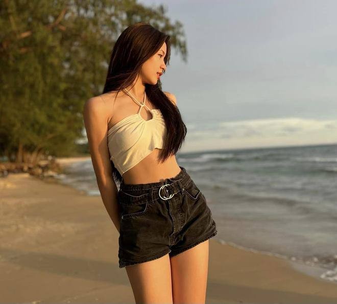 Nữ sinh hot nhất nhì kỳ thi tốt nghiệp THPT là con gái nhạc sĩ Lưu Thiên Hương, ái nữ được mẹ rèn tài sắc vẹn toàn-10