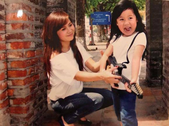 Nữ sinh hot nhất nhì kỳ thi tốt nghiệp THPT là con gái nhạc sĩ Lưu Thiên Hương, ái nữ được mẹ rèn tài sắc vẹn toàn-6