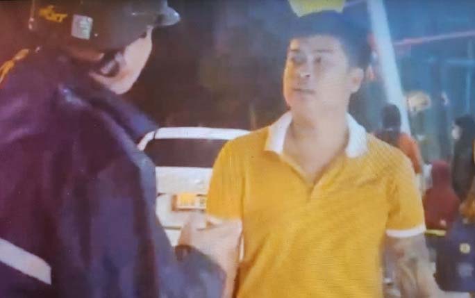 Dùng dùi cui điện tấn công an ninh sân bay-1