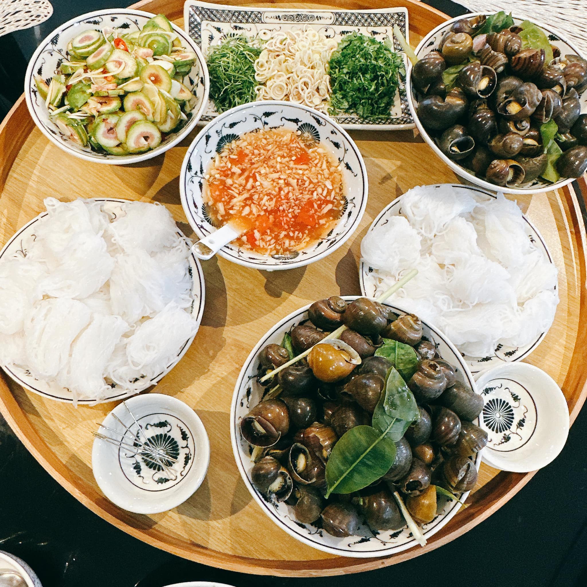 Loạt cơm nhà vợ chồng Shark Bình - Phương Oanh: Vừa khoe hạnh phúc lại gặp sóng gió-5