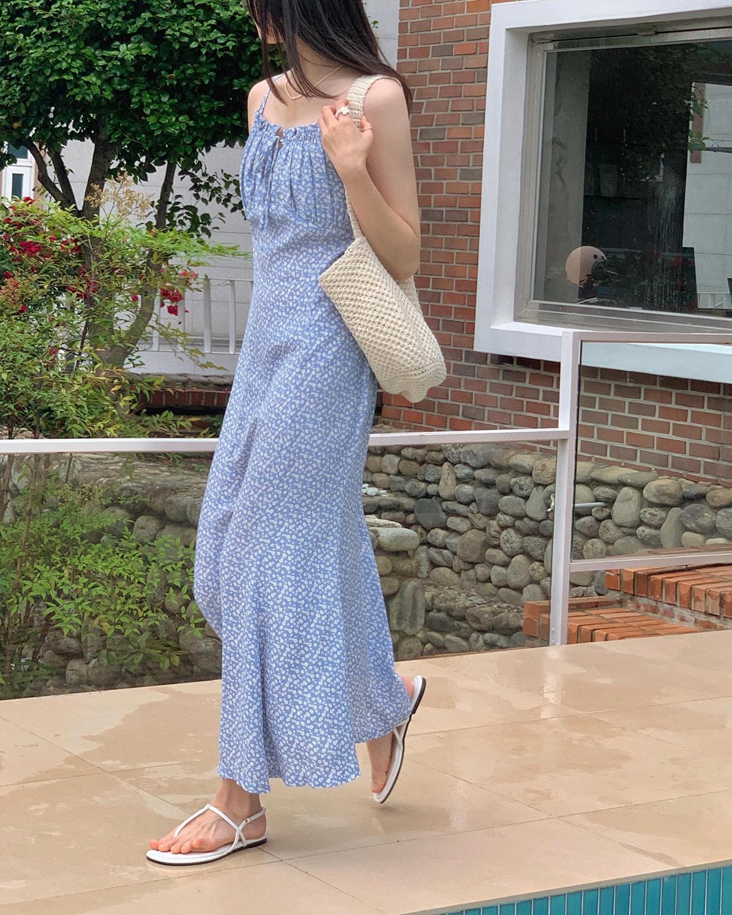 10 set váy maxi đơn giản mà vẫn ăn ảnh cho chuyến đi biển-5