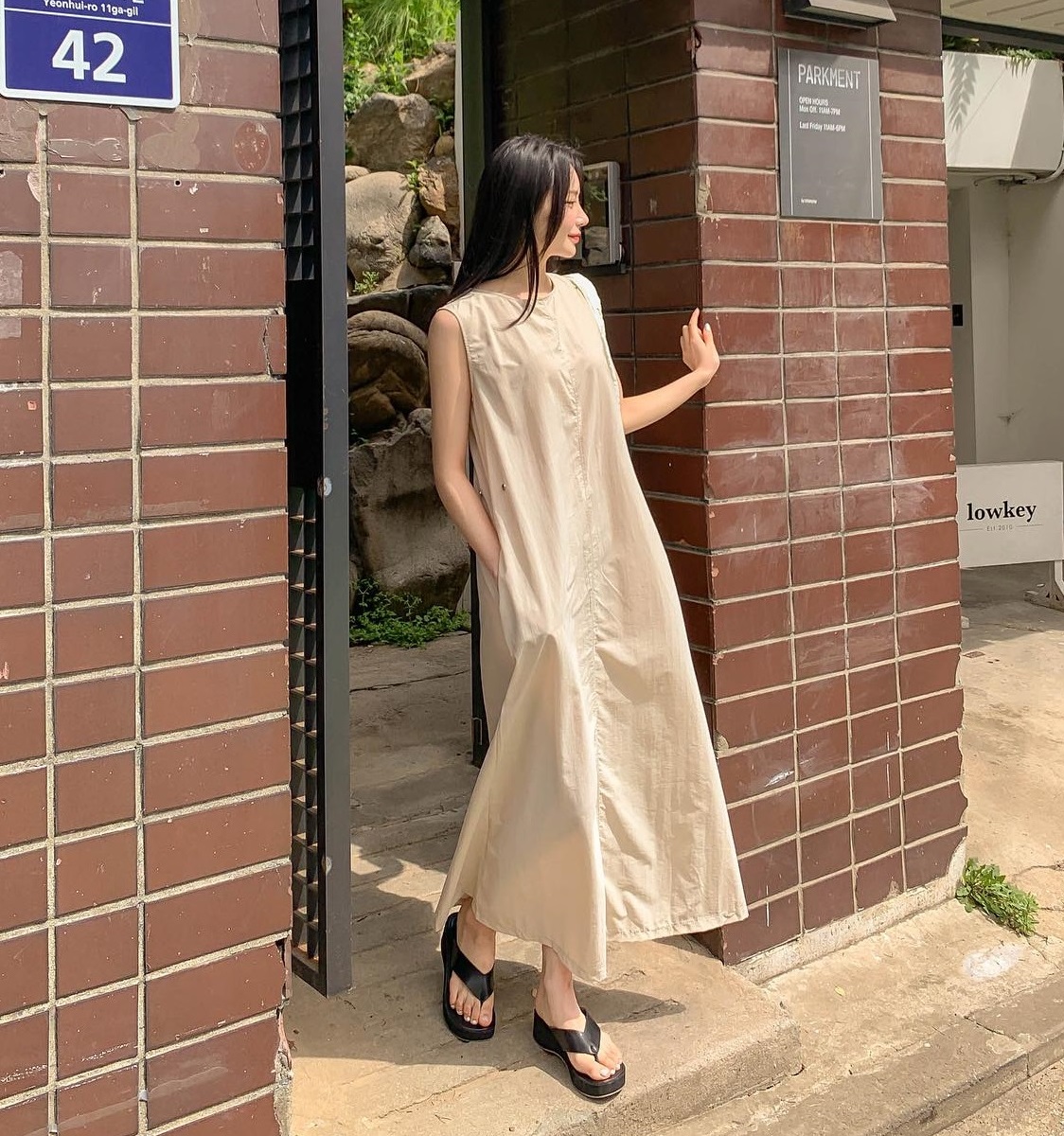 10 set váy maxi đơn giản mà vẫn ăn ảnh cho chuyến đi biển-9