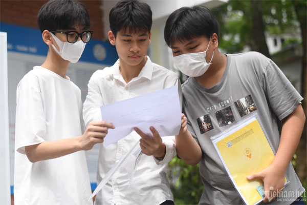 Bài toán lớp 3 đơn giản nhưng hai mẹ con nghĩ toát mồ hôi không làm xong, cô giáo đưa ra đáp án lại gây tranh cãi-2