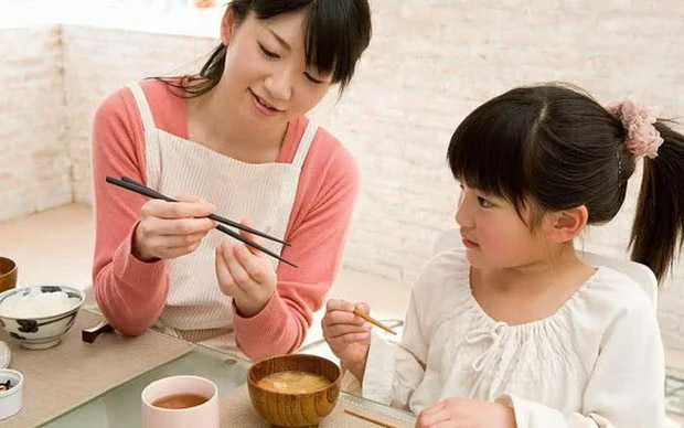 10 quy tắc ứng xử tối thiểu cha mẹ nhất định phải dạy để con trở thành một em bé lịch sự-1