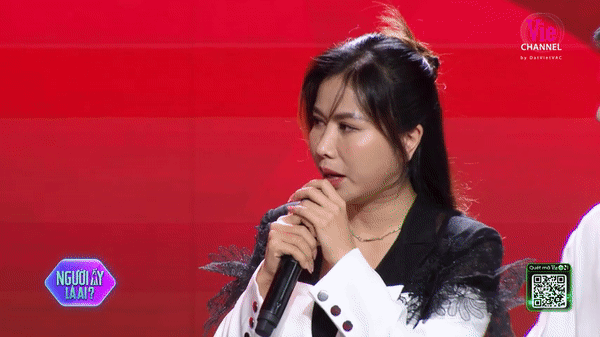 Chàng trai cầu hôn mẹ đơn thân hơn 6 tuổi trên sóng Người ấy là ai: Bật khóc khi nói làm vợ anh nha”-1