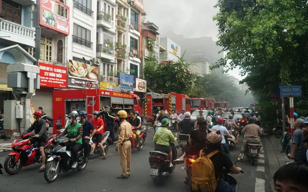 Nạn nhân tử vong trong vụ cháy tại ngõ Thổ Quan là 3 cháu nhỏ-1