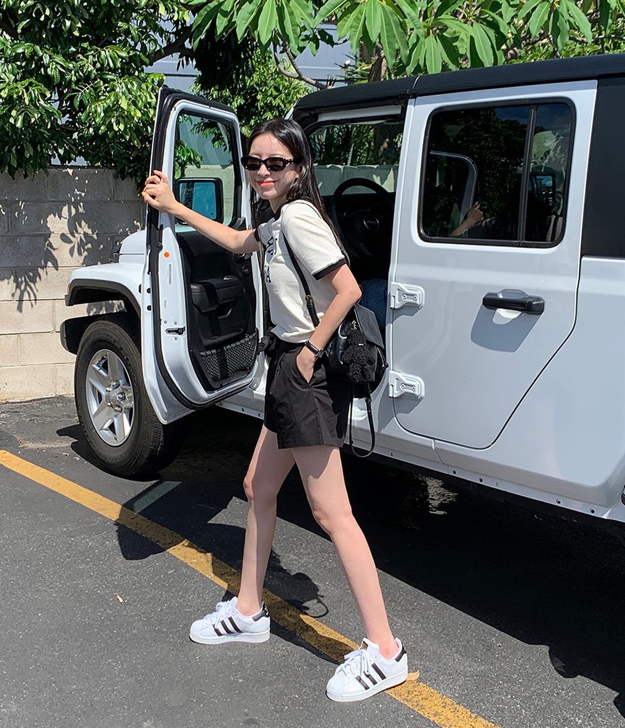 4 kiểu giày kín chân cho ngày nắng gắt-3