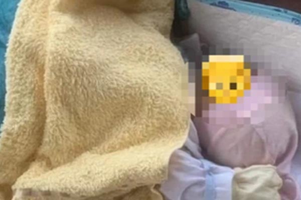 Đề nghị tránh đường, tài xế bị hàng xóm đánh chấn động não, dập bụng-3