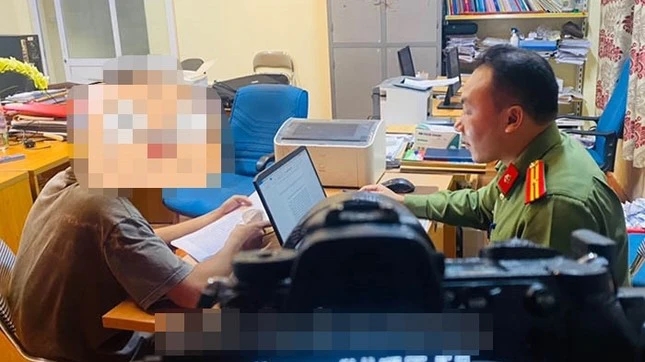 Triệu tập người tung tin giả 46 người đàn ông quan hệ với một phụ nữ nhiễm HIV-1