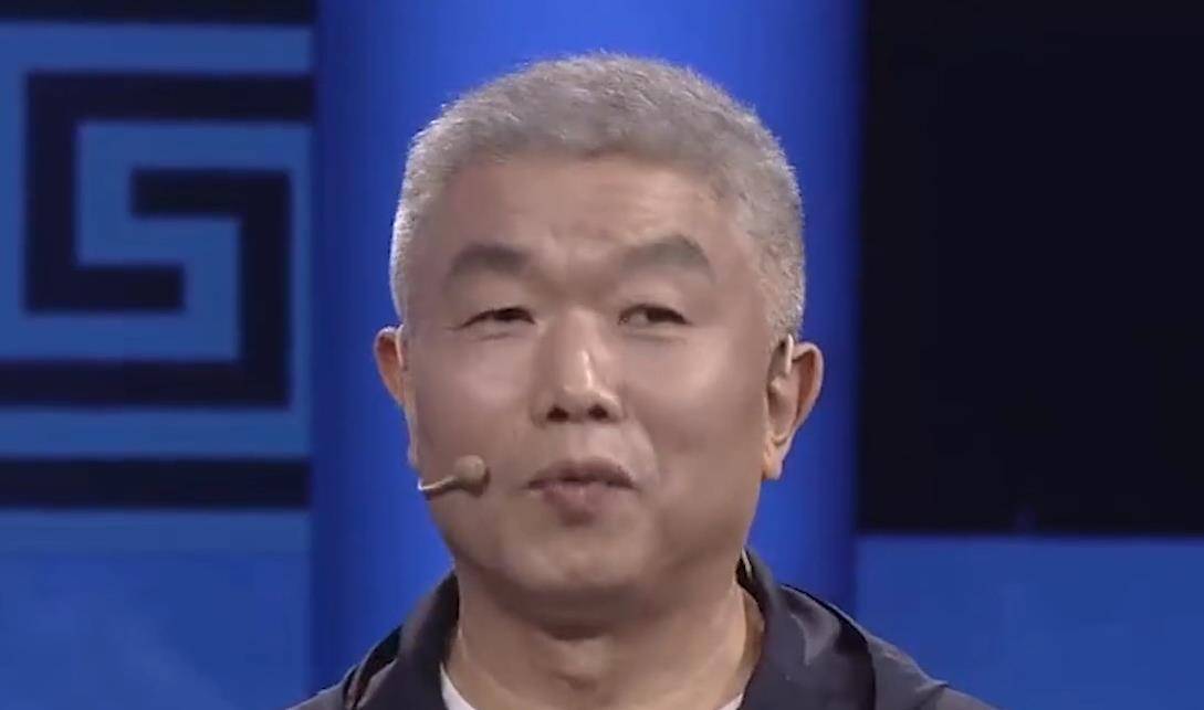 Mang chìa khóa xe gỉ sét đi thẩm định cổ vật, người đàn ông và khán giả đều sửng sốt khi nghe chuyên gia phán về lai lịch của món đồ-1