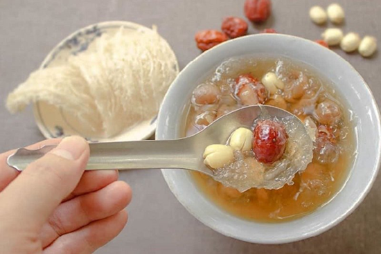 Bệnh nhân ung thư ăn yến có làm tế bào ác tính phát triển nhanh?
