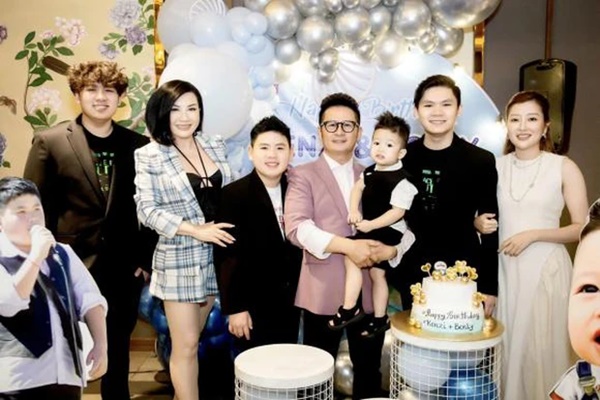 Mối quan hệ lạ kỳ giữa vợ cũ Bằng Kiều với mẹ chồng và bạn gái mới của chồng cũ-3