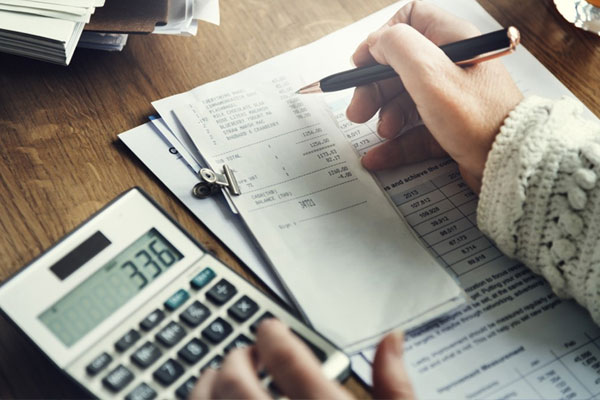 Cách người trẻ xoay xở với tiền lương dưới 10 triệu đồng-1