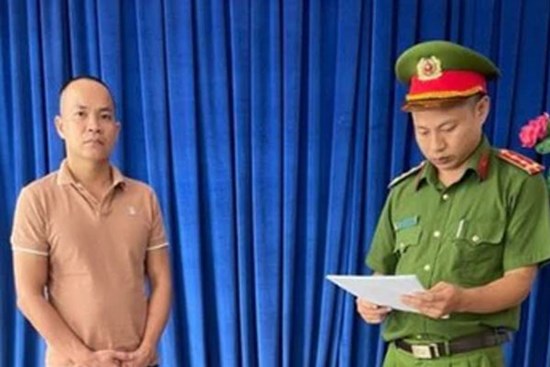 Trùm cho vay lãi nặng lộ diện vì