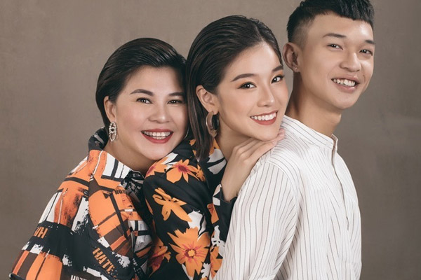 Hoàng Yến Chibi: Nữ ca sĩ ít tuổi nhất show Chị đẹp đạp gió, từng là sao nhí-6