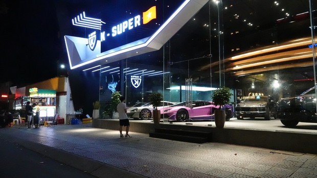 Showroom K-Super ra sao sau khi trùm buôn siêu xe” Phan Công Khanh bị tạm giữ-1