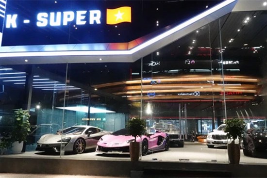 Showroom K-Super ra sao sau khi “trùm buôn siêu xe” Phan Công Khanh bị tạm giữ