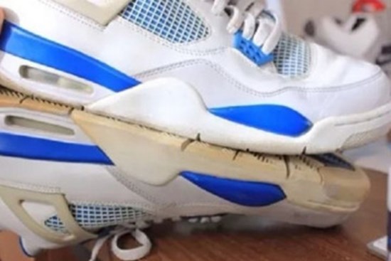 Giày dép bị ố vàng sẽ trắng sạch như hồi mới mua chỉ bằng những mẹo vặt cực đơn giản và dễ kiếm tại nhà