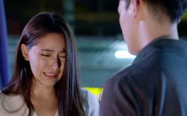 Chồng đi làm xa, vợ ở nhà ngã vào lòng cậu trai làm thuê kém 7 tuổi vì lý do chẳng thể ngờ-1