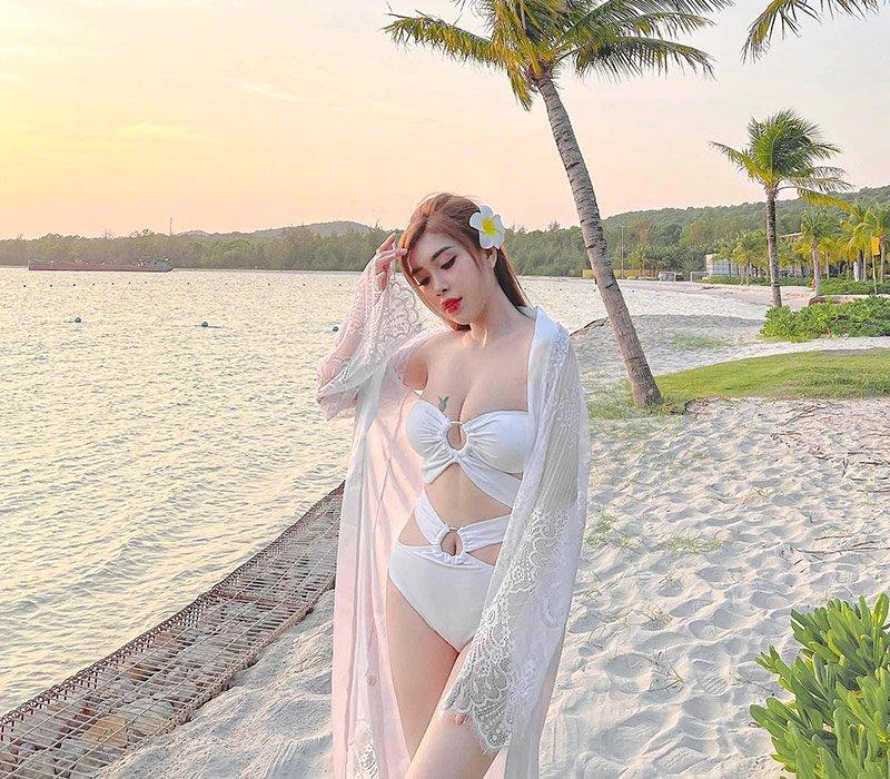 Cô nàng vào bếp mà mặc váy ngủ ren mỏng manh, dân mạng nơm nớp lo hớ hênh-10