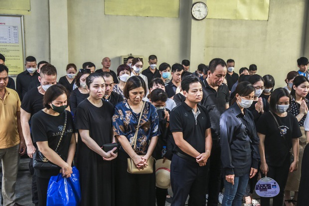 Xót xa đám tang 3 nạn nhân tử vong trong vụ cháy ở Thổ Quan-13