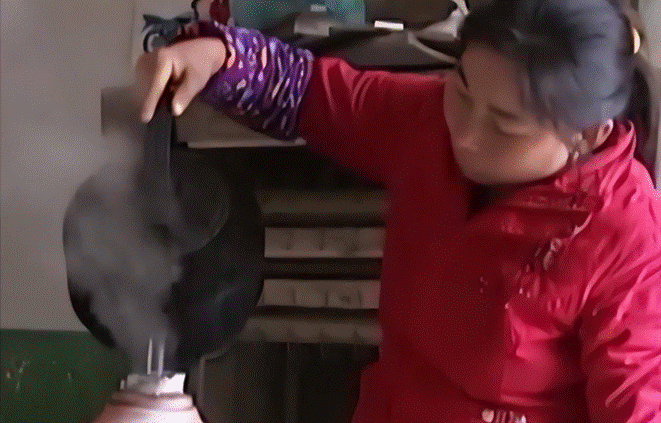 Con trai 14 tuổi uống hơn chục lít nước/ngày, bố mẹ thấy con ăn uống được vui mừng, lúc đi khám bệnh đã nặng-3