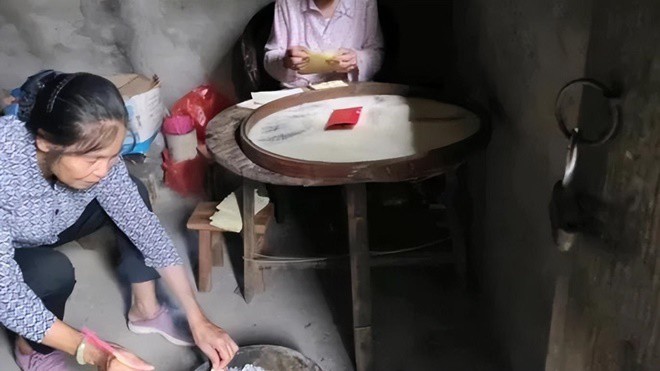 Con trai 14 tuổi uống hơn chục lít nước/ngày, bố mẹ thấy con ăn uống được vui mừng, lúc đi khám bệnh đã nặng-12