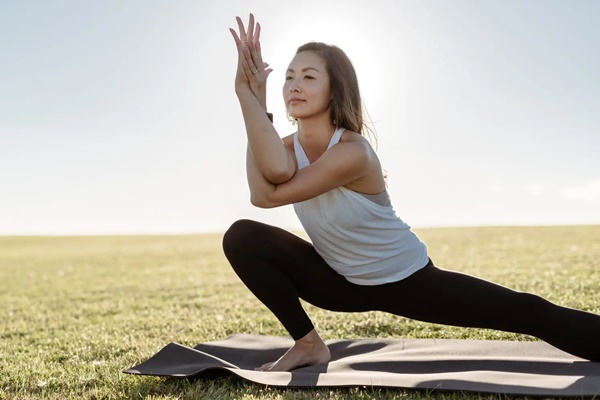 Dấu hiệu ở cổ họng cảnh báo chứng sa sút trí tuệ không nên bỏ qua-3