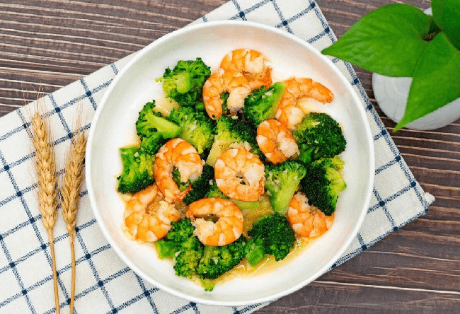 Thực đơn giảm cân ngày hè với 3 món thơm ngon, dễ làm-3