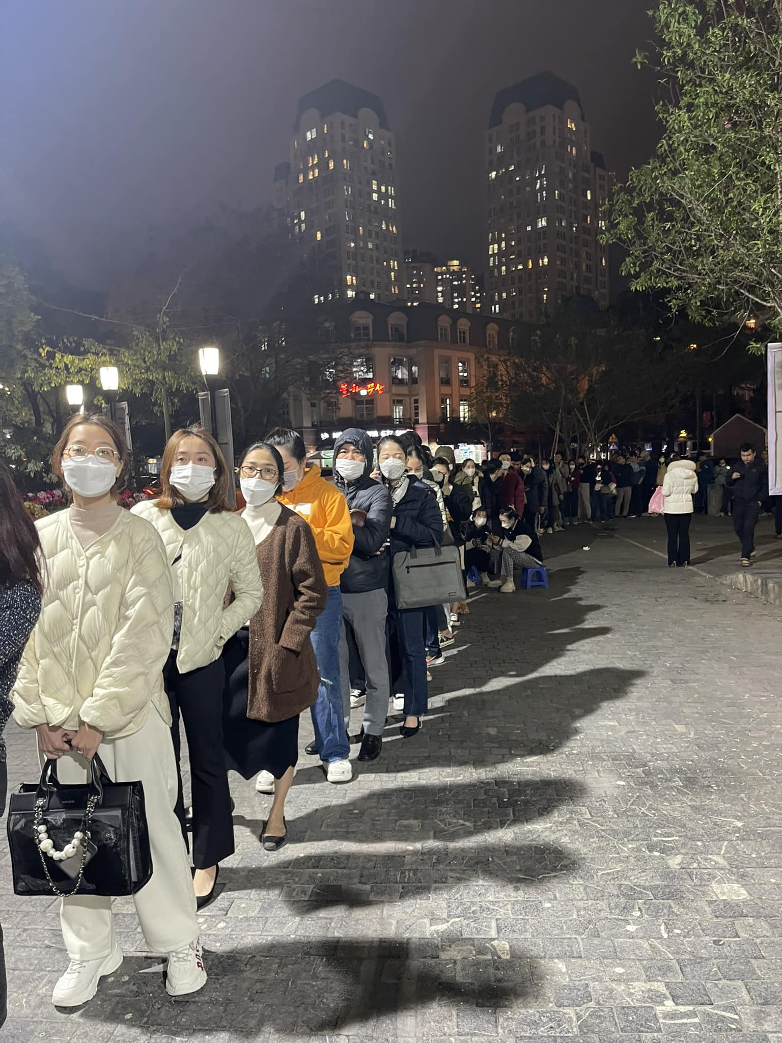 Khi trường học tắc nghẽn-1