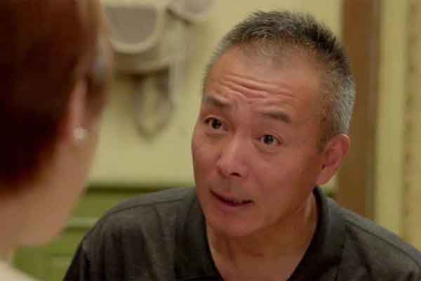 Vợ chồng tôi ngã ngửa khi con trai đòi đưa bạn gái về nhà sống thử-2