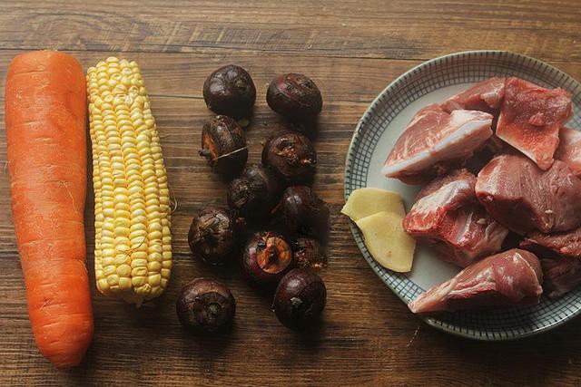 Nó vừa là rau vừa là củ, lại còn có thể làm thuốc, nấu kiểu này ăn cực ngon, giúp thanh nhiệt giải độc ngày hè-1