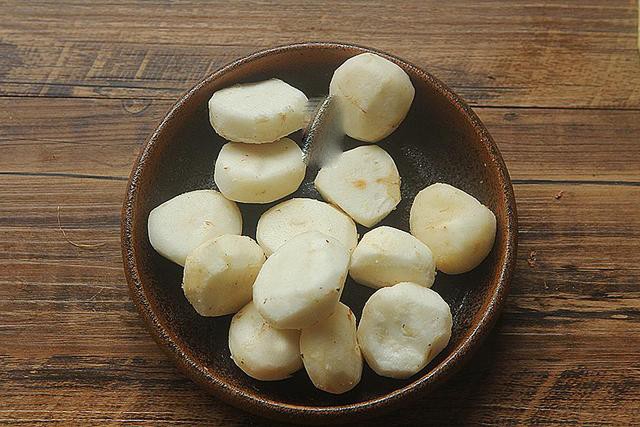 Nó vừa là rau vừa là củ, lại còn có thể làm thuốc, nấu kiểu này ăn cực ngon, giúp thanh nhiệt giải độc ngày hè-3